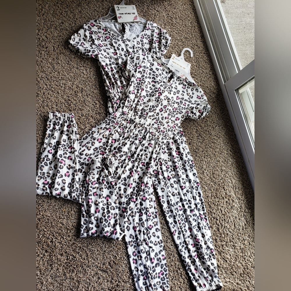 One Step Up girls M (10/12 and S (7/8) leaopard print pajamas/sleeperwear